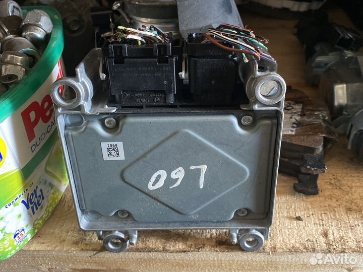 Блок srs Mazda 3 BK Z6 2006-2009