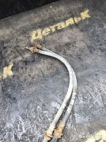 Тормозной шланг Nissan bluebird u14