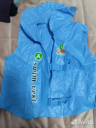 Спасательный жилет надувной