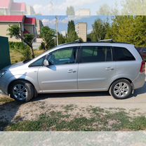 Opel Zafira 1.8 MT, 2011, 128 000 км, с пробегом, цена 1 050 000 руб.