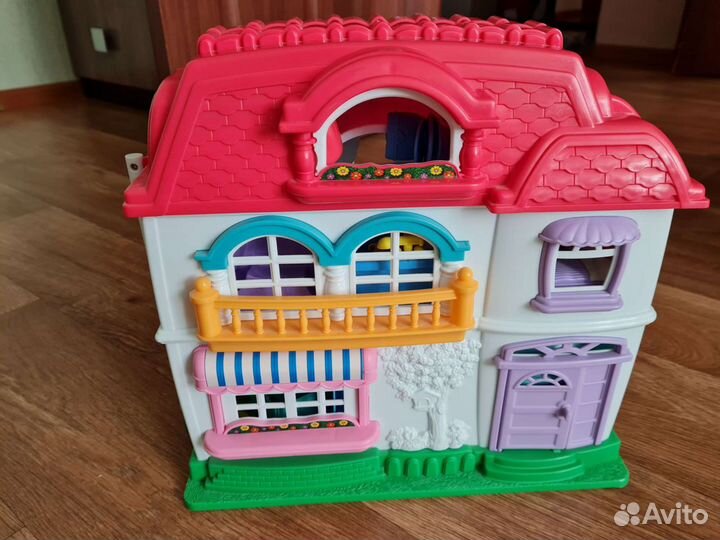 Домик кукольный