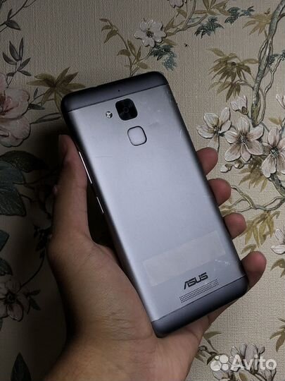 ASUS ZenFone 3 ZE552KL, 3/32 ГБ