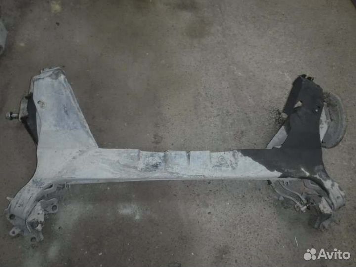 Балка подвески задняя Renault Megane K4M 2005