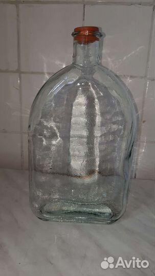 Бутыль стеклянная плоская
