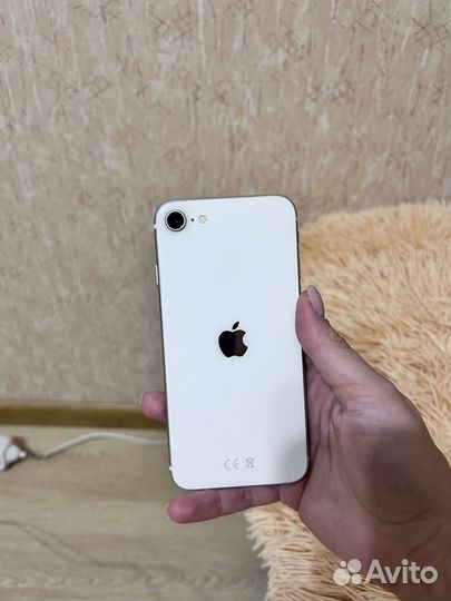 iPhone SE (2020), 64 ГБ