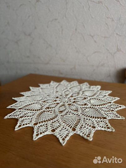 Салфетка вязанная