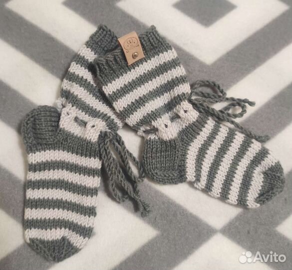 Носочки детские вязаные