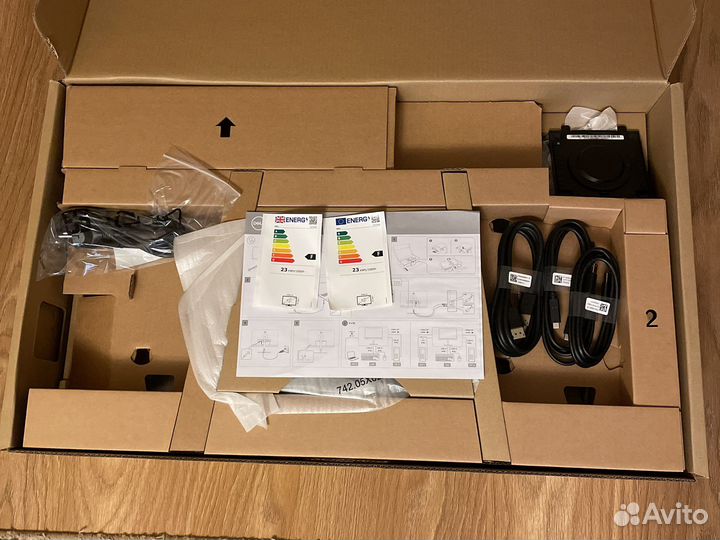 Mонитор для видеоконференций Dell 27