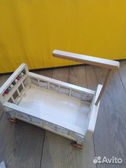 Кроватка старинная и кукла заводная Германия