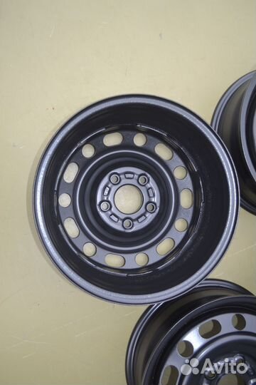 Диски Штампованные R-15 5x114.3 dia67.1