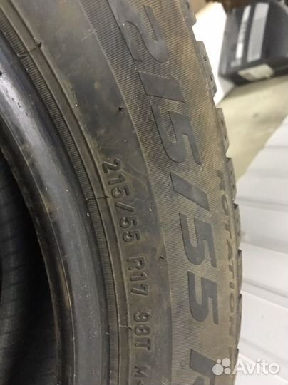 Pirelli Ice Zero 215/55 R17 98T