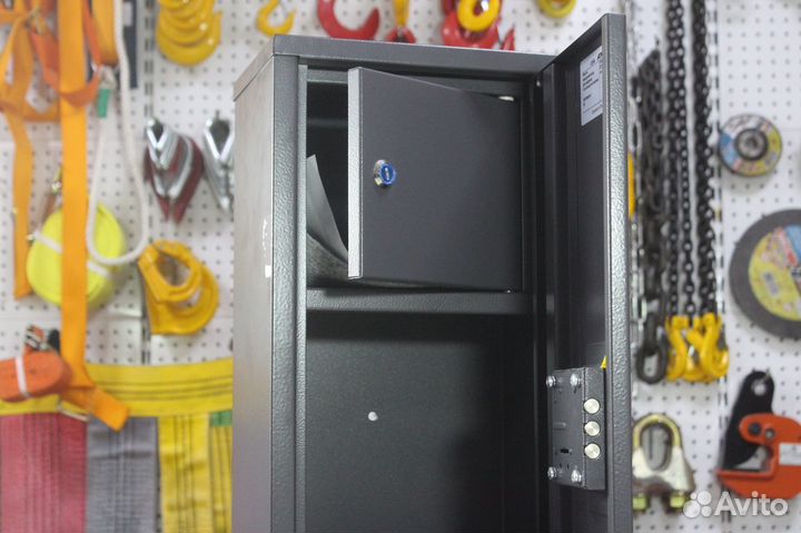 Оружейные и офисные сейфы Aiko