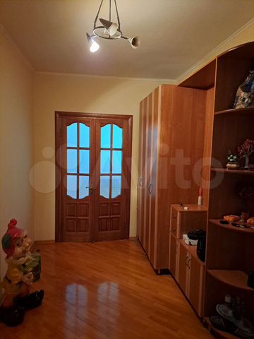 2-к. квартира, 72,1 м², 2/5 эт.