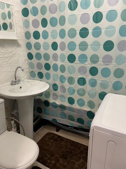 2-к. квартира, 43 м², 2/5 эт.