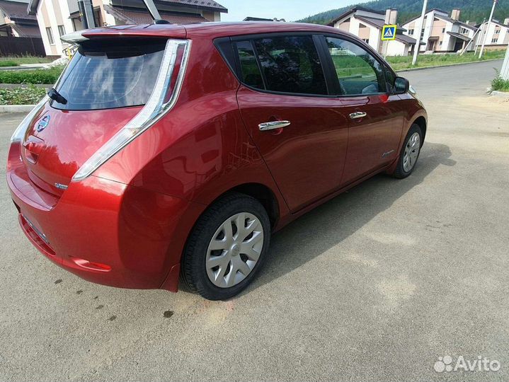 Nissan Leaf AT, 2014, 115 000 км