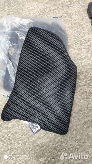 Нано полики на LADA vesta