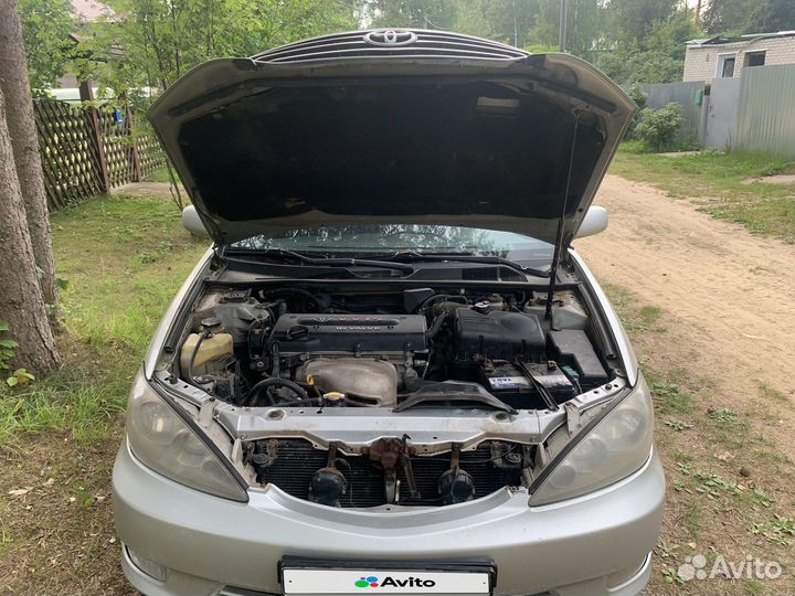 Toyota Camry 2.4 МТ, 2004, 337 000 км