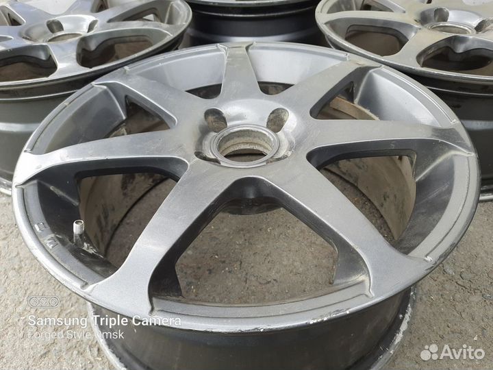 Rays Versus SS7 графит R16 4x100 Japan оригиналы