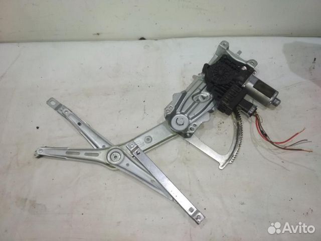 Стеклоподъемник левый передний Опель Астра Н