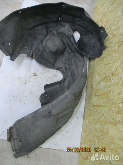 Подкрыльник задний Тойота Королла E-150