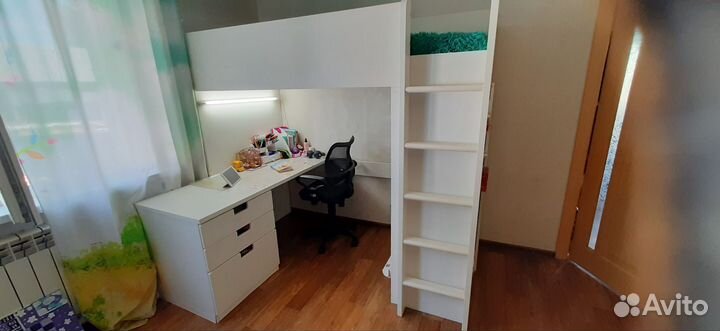 Кровать чердак со столом и шкафом IKEA