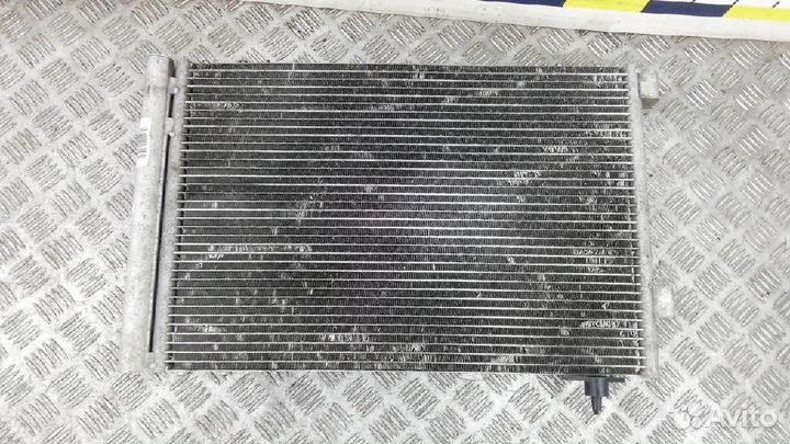 Радиатор кондиционера (конденсер) Toyota Verso