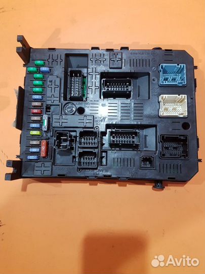 Блок комфорта на Peugeot 308