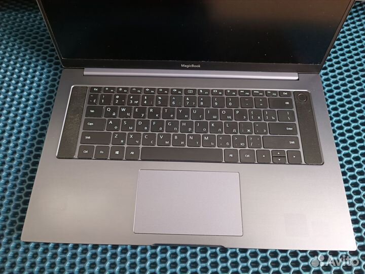 Honor MagicBook Pro модель HLY-W19R