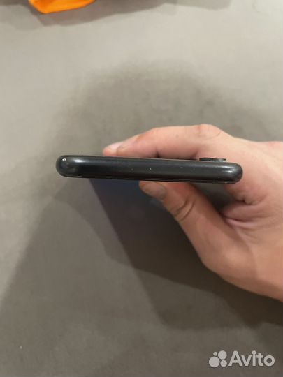 iPhone Xr, 128 ГБ