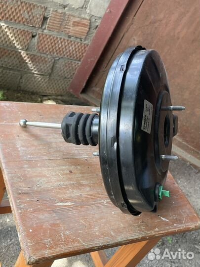 Вакуумный усилитель тормозов volkswagen Bosch