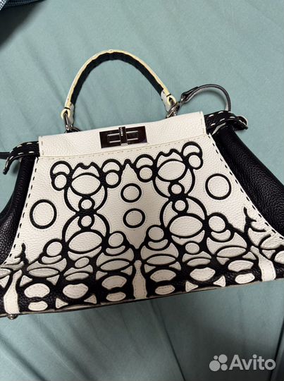 Женская сумка fendi