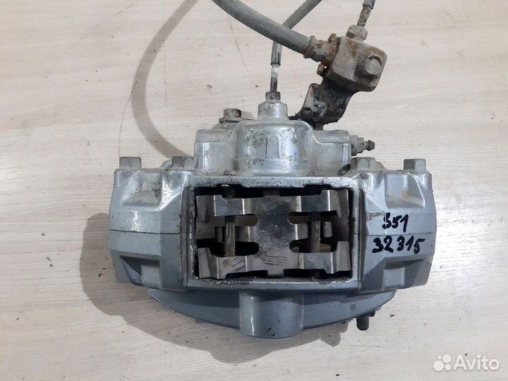 Суппорт задний правый Infiniti FX50 S51 с2008-2013