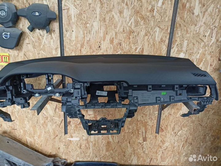 Торпедо,подушки безопасности Volkswagen polo 2021