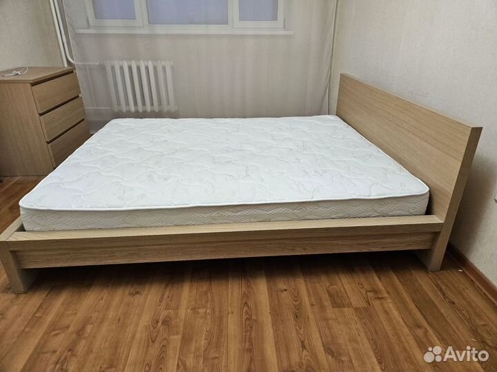 Кровать IKEA malm 200*160