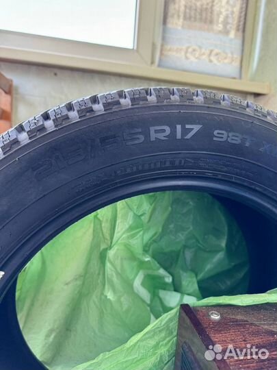 Nokian Tyres Hakkapeliitta 8 SUV 215/55 R17 98T