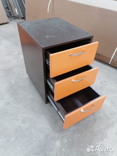 Тумбочка офисная с ящиками бу