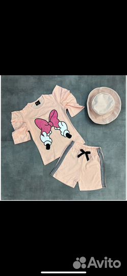 В наличии 2 костюма на 10 лет и на 8 лет
