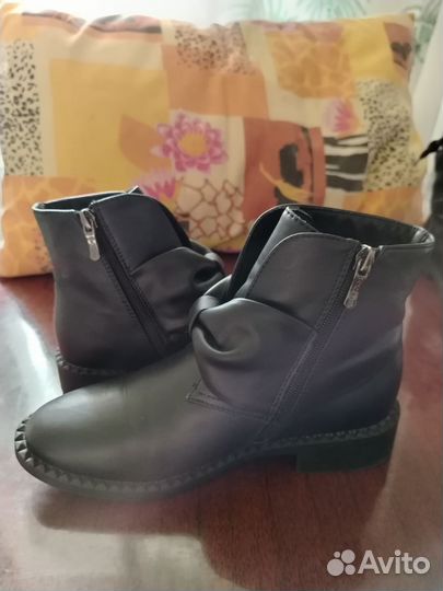 Ботинки для девочек 36раз