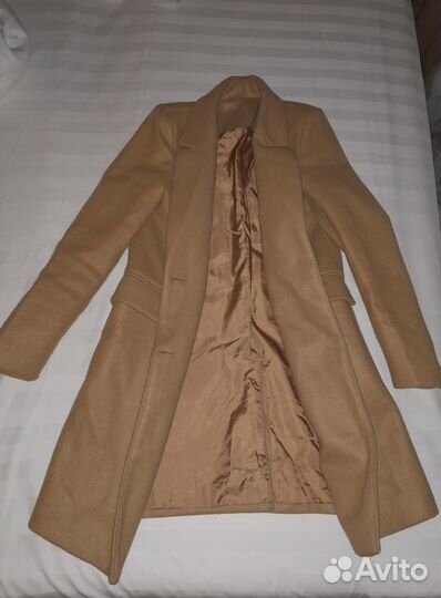 Пальто женское 42 44 бежевое