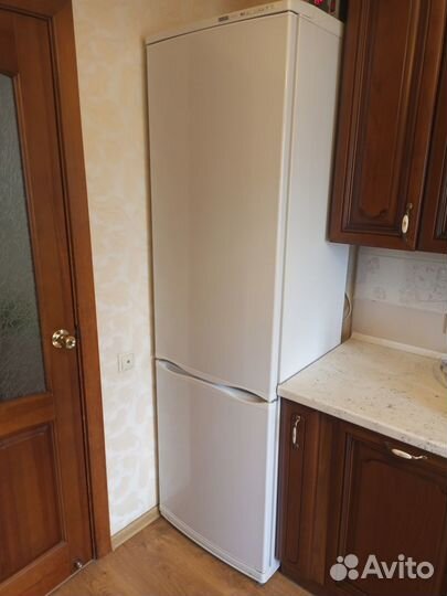 Холодильник atlant двухкамерный бу