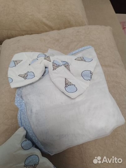 Комплект в детскую кроватку с бортиками