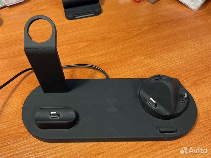 Зарядная станция для iPhone