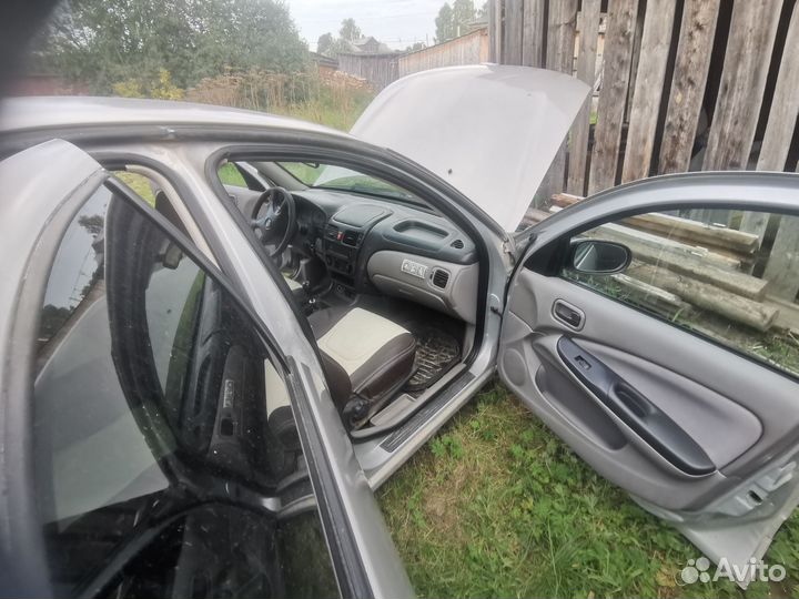 Nissan Almera 1.5 МТ, 2002, 200 000 км