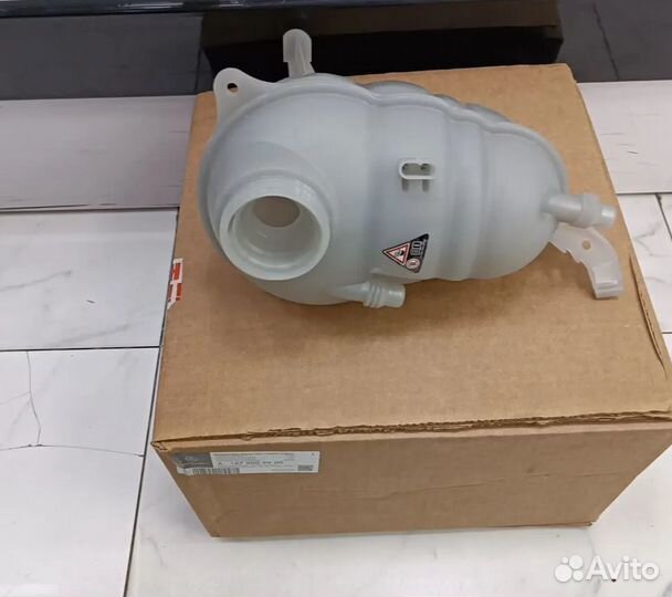 Расширительный бачок Mercedes-Benz GLE / GLS V167