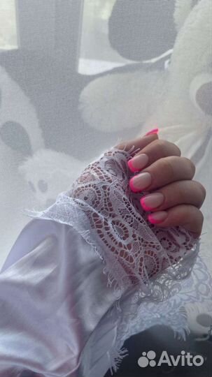 Маникюр, педикюр, наращивание ногтей