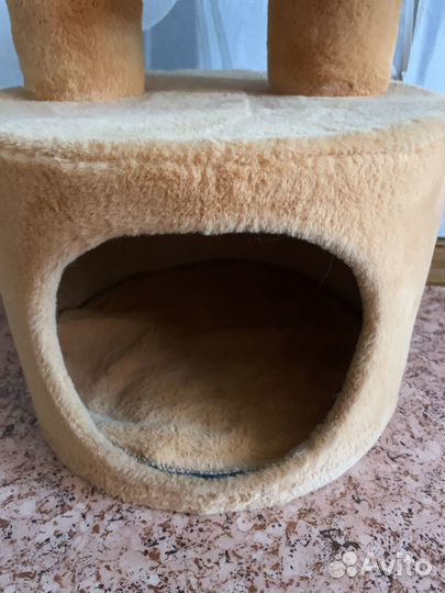 Домик для кошки с когтеточкой бу