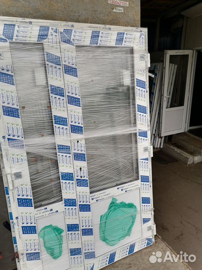 Пластиковые двери 1400х2100 мм входные