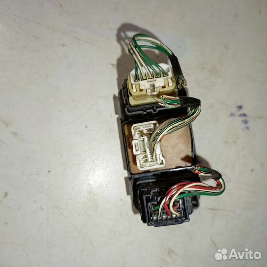 Блок управления зеркалами Toyota Corolla E11