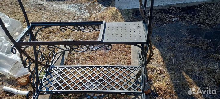 Мангал с крышей