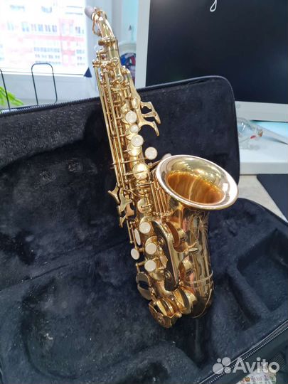 Саксофон сопрано Roy Benson